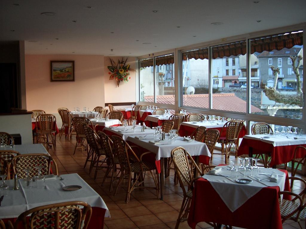 Logis Hotel Restaurant De La Poste Tarascon-sur-Ariège Zewnętrze zdjęcie
