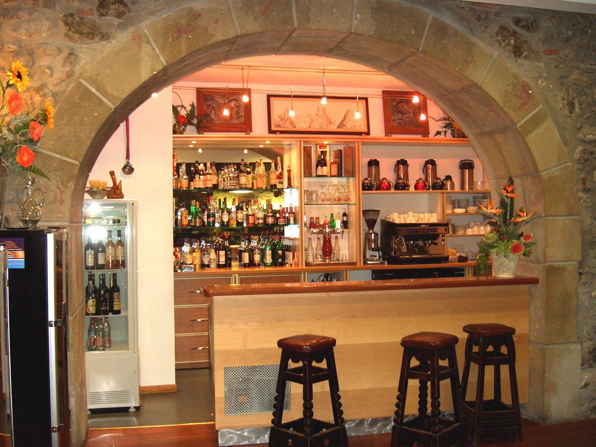 Logis Hotel Restaurant De La Poste Tarascon-sur-Ariège Zewnętrze zdjęcie